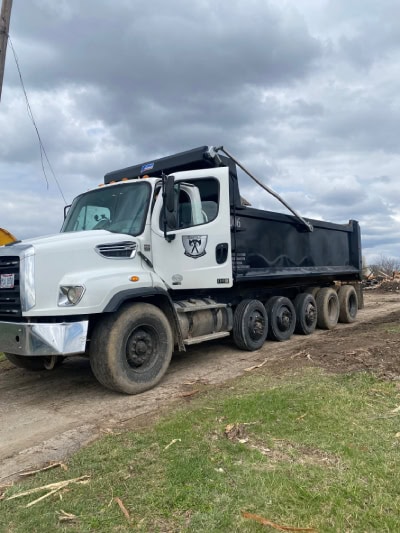 2014 - Freightliner Dump Truck #006